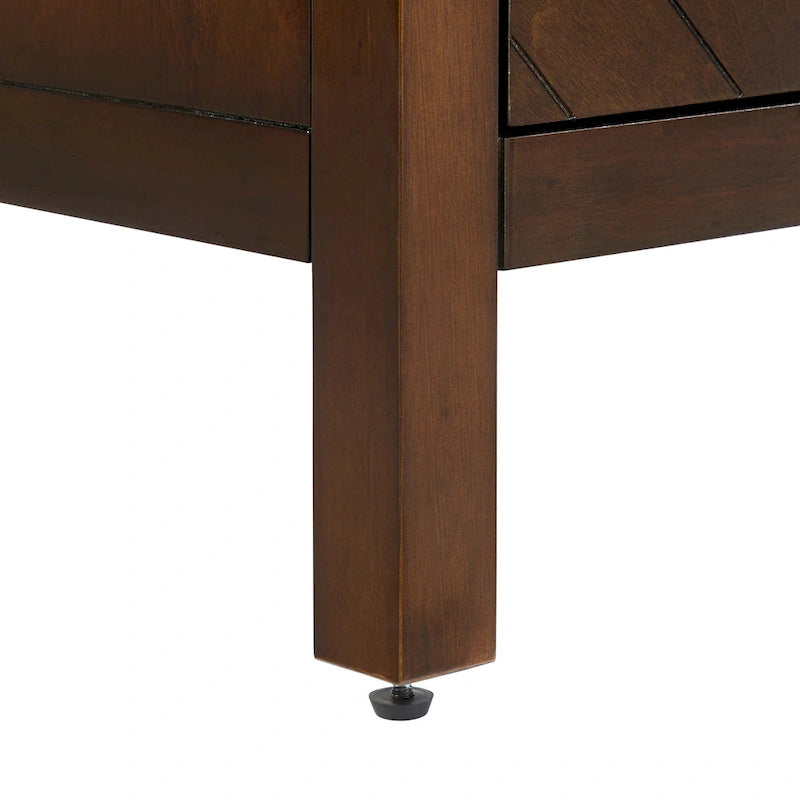 Credenza moderna con ante a motivo spina di pesce e ripiani interni regolabili